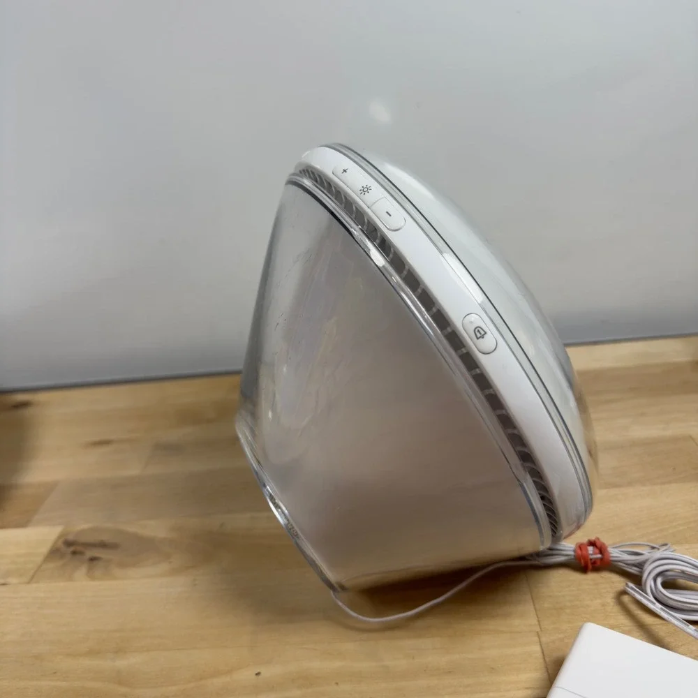 Philips Wake-Up Light HF3520 Sunrise Simulation Alarm Clock White FM Radio